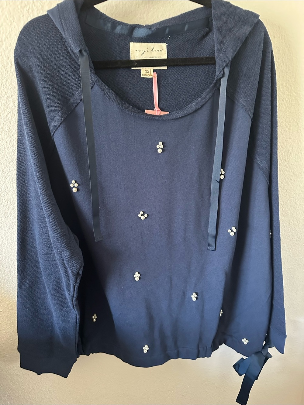 Evy’s Tree The Wallis Hoodie 2X NWT Navy Pearl Detail